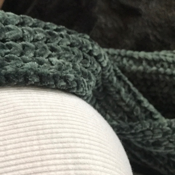 Velvet chenille short sleeve pocket cardigan - Picture 5 of 9